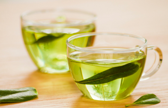 Does Green Tea Help You Lose Weight? Science Says Yes — But There’s a Catch.